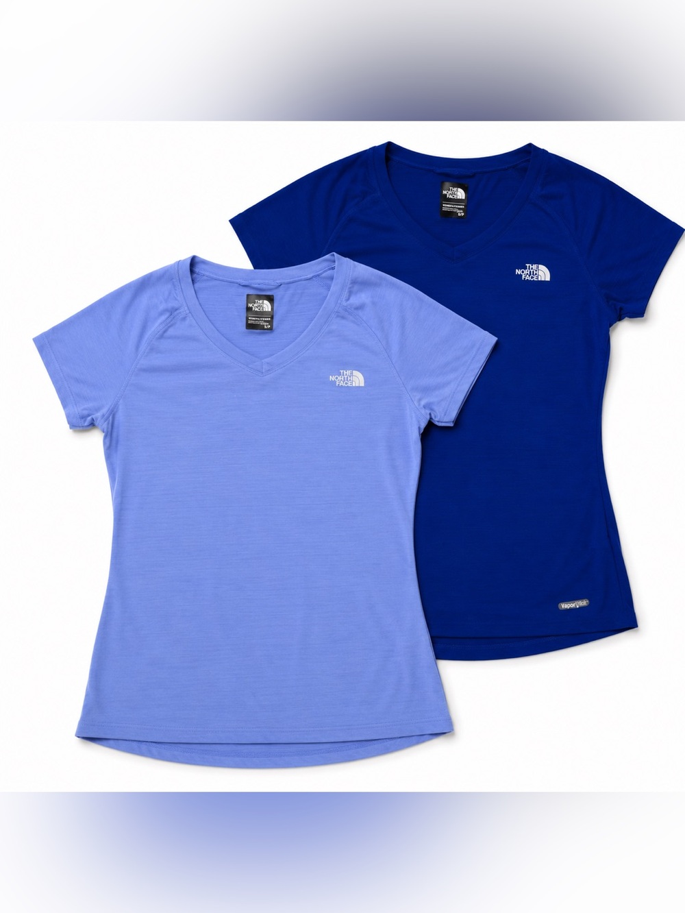 The North Face VaporWick‎ Women’s V-Neck Performance T-Shirt Bundle Size Small
